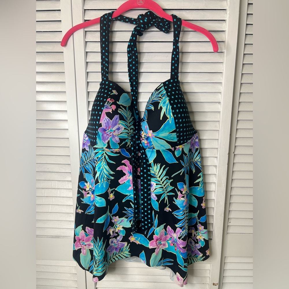 Swimsuit For All Halter Top in Black with Teal Accents‎ Size 20